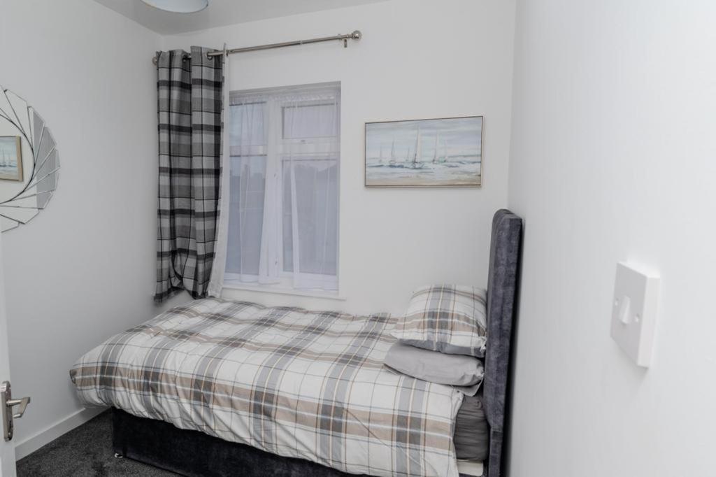The House Apartment บาร์คกิ้ง ภายนอก รูปภาพ
